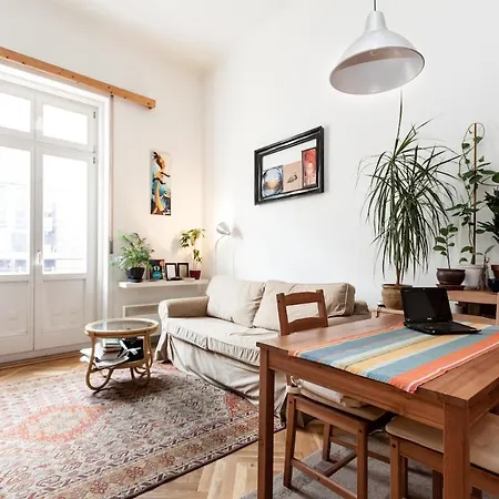 Top-floor Nearby Astoria Διαμέρισμα
