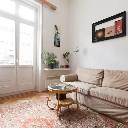 Top-floor Nearby Astoria Apartamento Budapest