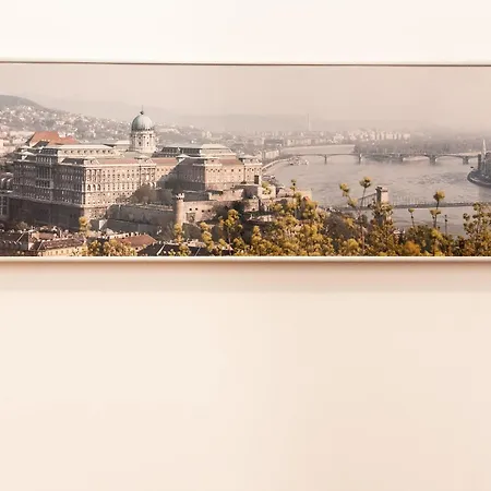 Top-floor Nearby Astoria *